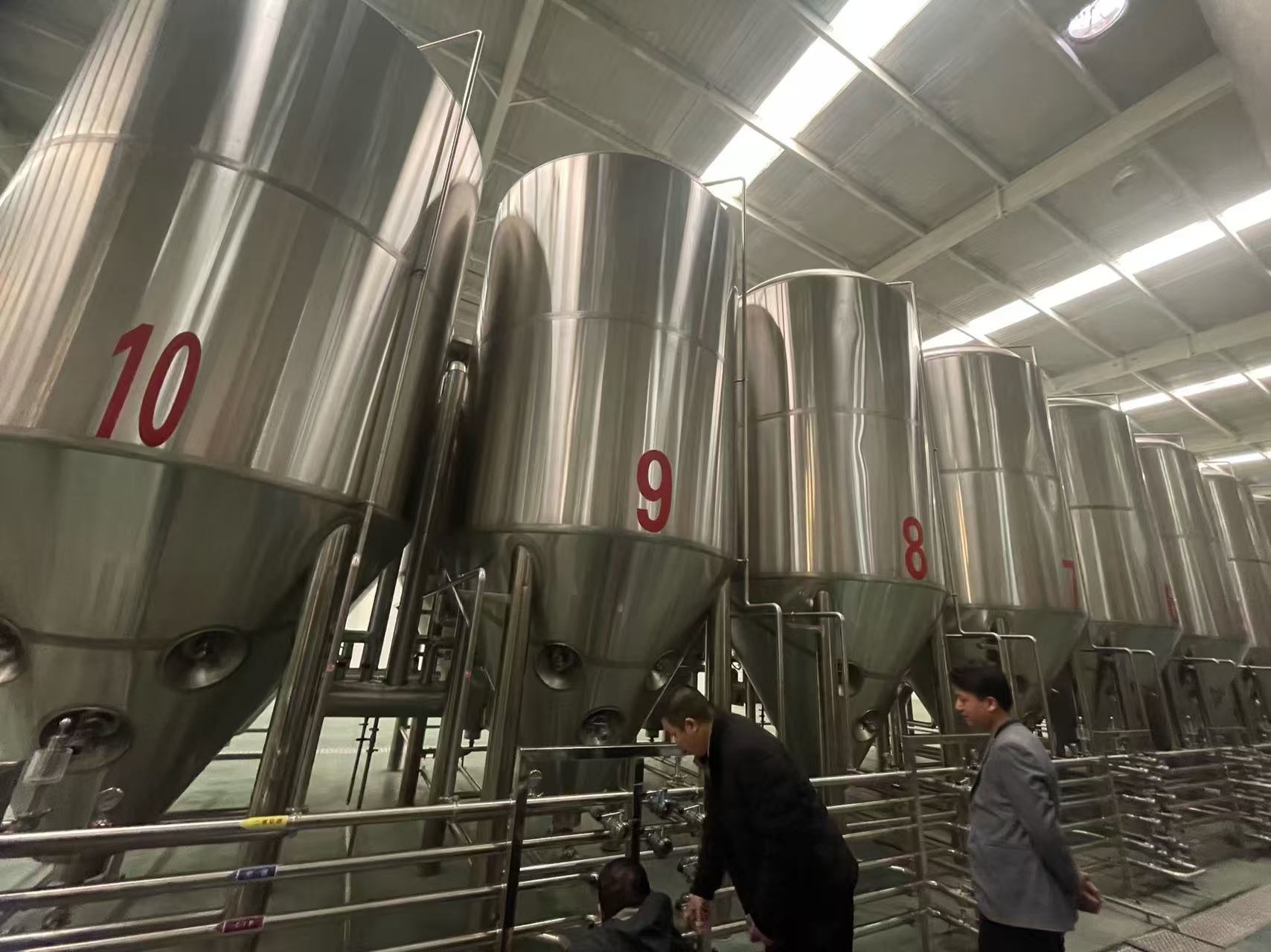 黄平精酿啤酒设备厂—平面布置、设备设计、制造、调试、培训等一条龙服务
